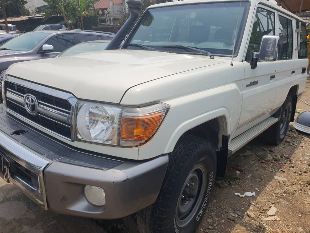 Land Cruiser intérieur