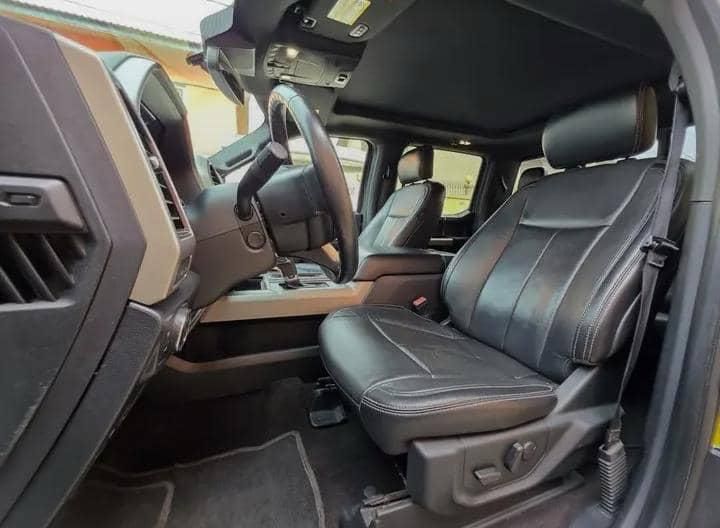 Ford F-150 intérieur cuir