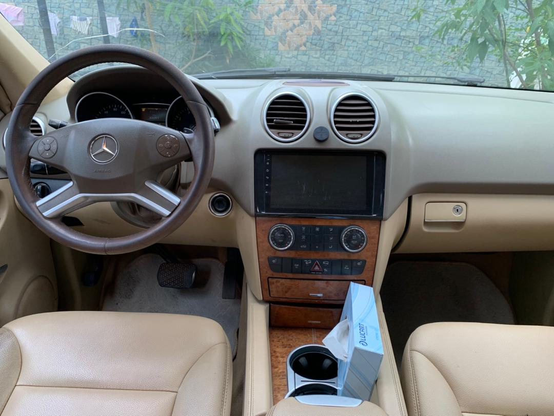 ML350 espace arrière